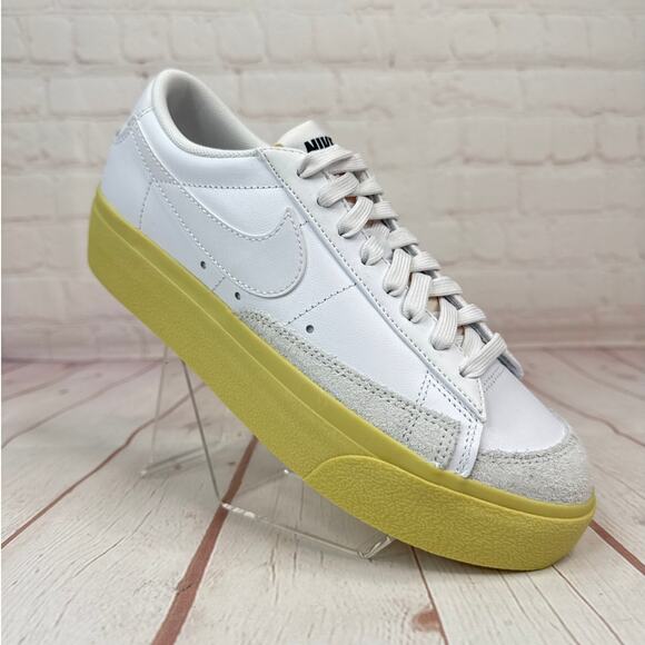 Nike Blazer Low Platform 'White Lemon Wash' Shoes Women’s Size 7 (DJ0292-109) - Picture 1 of 10